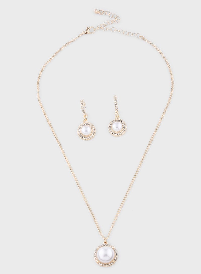 Ella Limited Edition Pearl Pendant Necklace & Earrings Set - Image 2