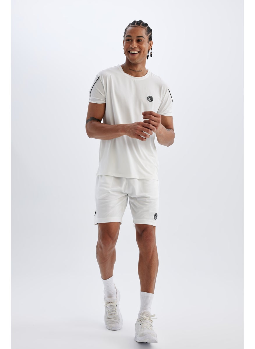 DeFacto Man DeFactoFit Standard Fit Short Leg Heavy Fabric Shorts  - Image 2