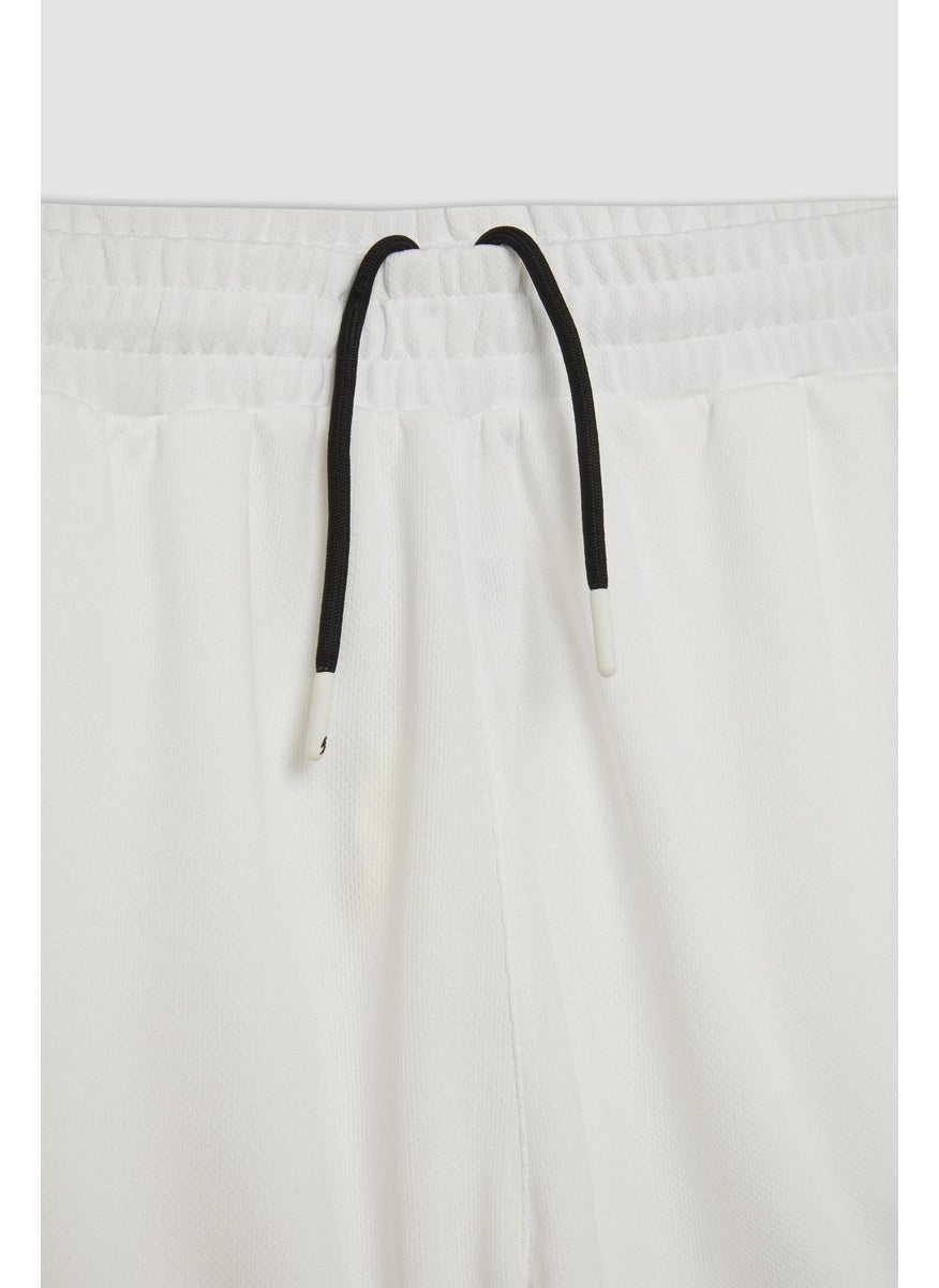 DeFacto Man DeFactoFit Standard Fit Short Leg Heavy Fabric Shorts  - Image 5