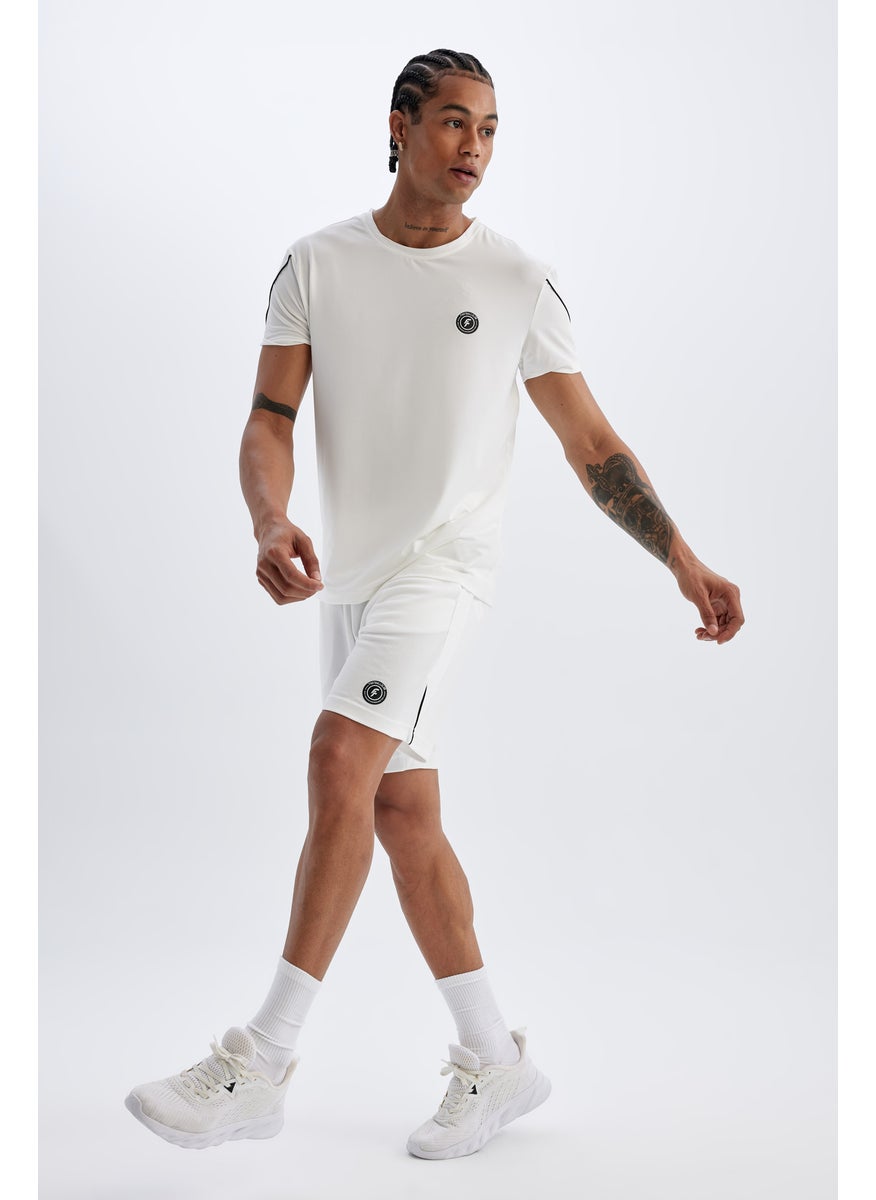 DeFacto Man DeFactoFit Standard Fit Short Leg Heavy Fabric Shorts  - Image 4