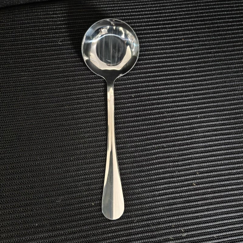 Stainless Steel Spoon - Creative Thickened Flat-Bottomed Spoon for Commercial Use, Home Dining, Soup Stirring, and Rice Mixing - Image 1