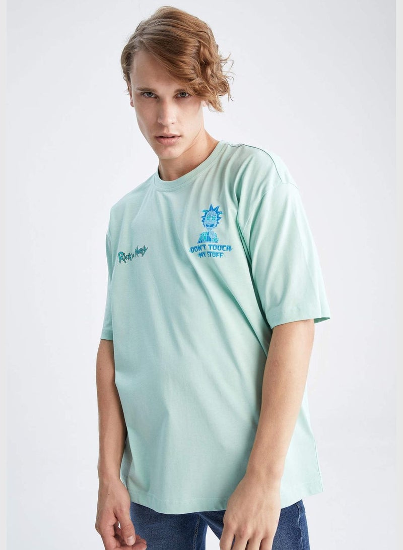 DeFacto Man Rick and Morty Licenced Oversize Fit Crew Neck Short Sleeve Knitted T-Shirt  - Image 3