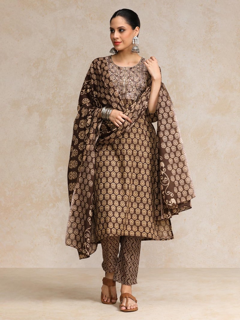 Varanga Brown Ethnic Jaipuri Printed Thread Embroidered Kurta With Trouser & Dupatta - Image 2