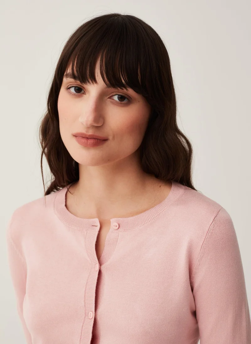 او في اس Solid colour cardigan with round neck