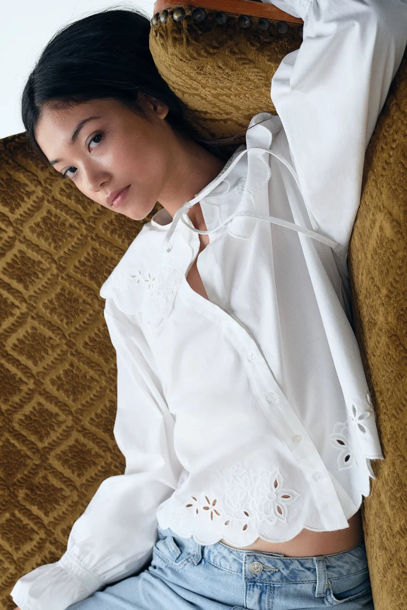 اتش اند ام Embroidered Peter Pan-collared blouse