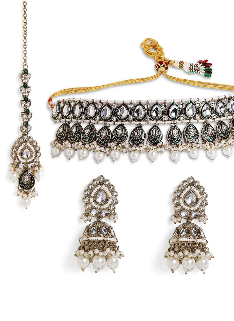 برياسي Kundan Stone Studded  Pearls Beaded Elegance Choker Jewellery Set