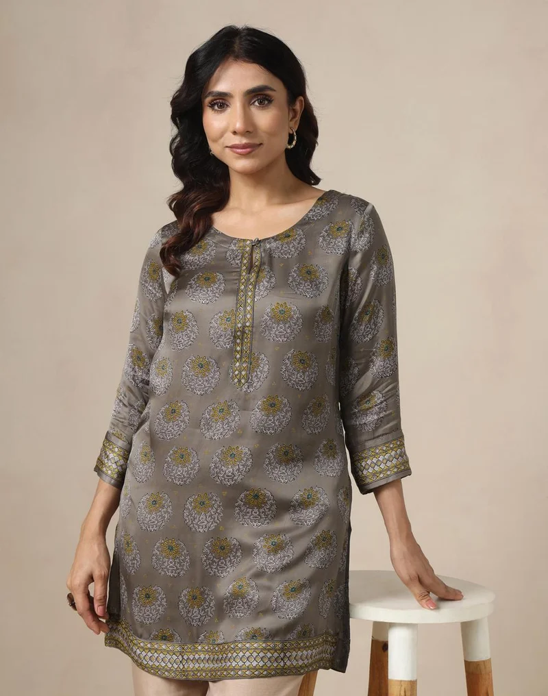 فاب انديا Grey Viscose Blend Hand Block Printed Slim Fit Short Kurta