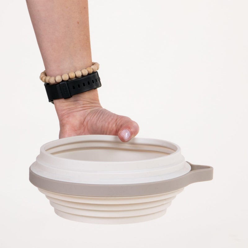 Cleverpup Nomad Large Collapsible Travel Dog Bowl - 4 Cup BPA-Free Silicone for Medium & Large Dogs, Portable, Food & Water, Dishwasher Safe - Sand - Image 5