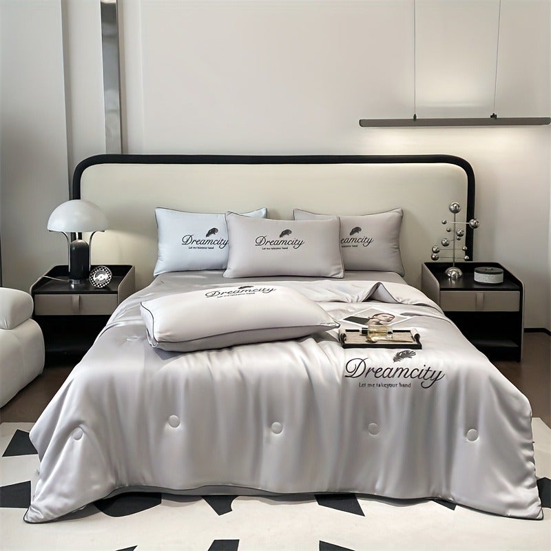 1 Ultra-soft Summer Cooling Quilt, 1 Summer Lightweight Quilt (pillowcases Not Included). Luxurious Cooling Ice Silky Fiber Fabric Embroidered Comfortable Air-conditioned Quilt. Multi-functional Cooling Summer Lightweight Quilt, Refreshing Thin Quilt - Image 1