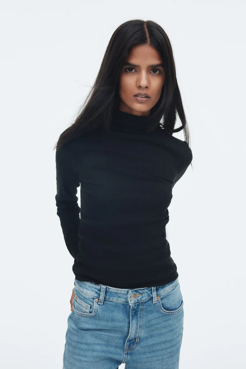 H&M Ribbed turtleneck top