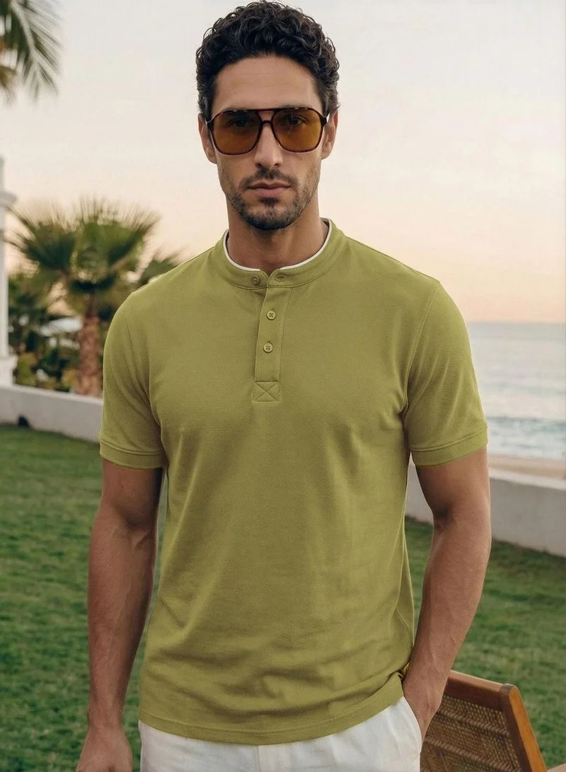 دينيس لينغو Men Green Cotton Blend Solid Regular T-Shirt