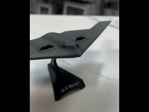 Daron B-2 Spirit Stealth Bomber Die-Cast Model – 1:280 Scale Long-Range Strategic Aircraft Replica with Display Stand, Highly Detailed, 3” Length x 7.4” Wingspan, Adult Collectible Ages 14+ - Image 5