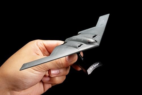 Daron B-2 Spirit Stealth Bomber Die-Cast Model – 1:280 Scale Long-Range Strategic Aircraft Replica with Display Stand, Highly Detailed, 3” Length x 7.4” Wingspan, Adult Collectible Ages 14+ - Image 2