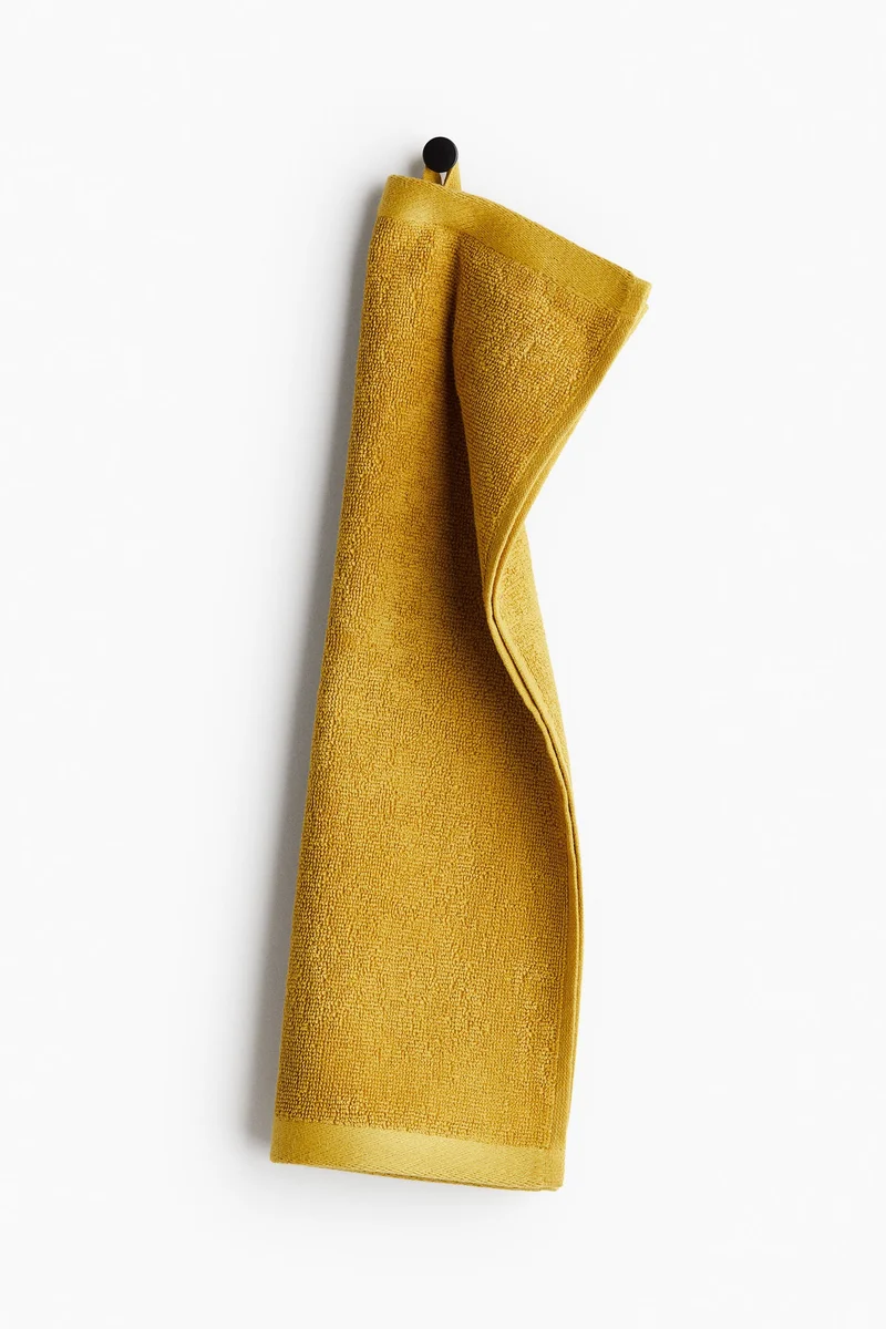 اتش اند ام Terry guest towel