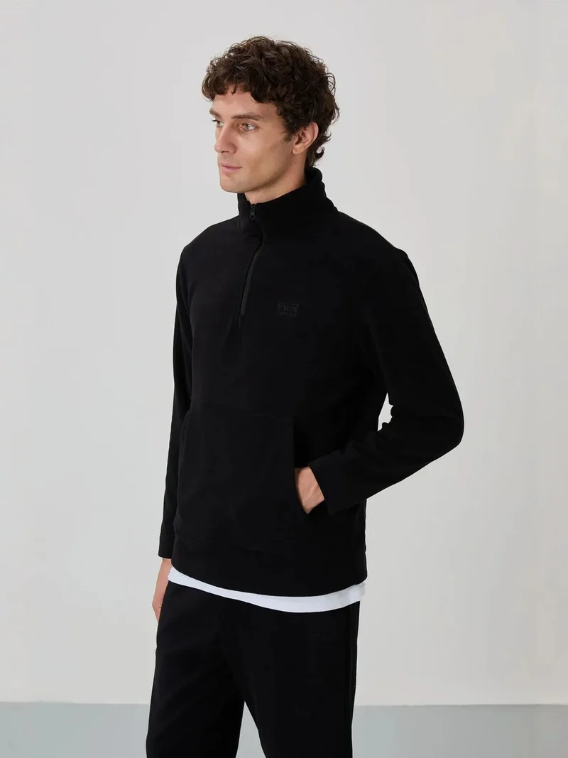 تومي لايف TOMMY Men's Polyester Fleece Sweatshirt And Pants Set