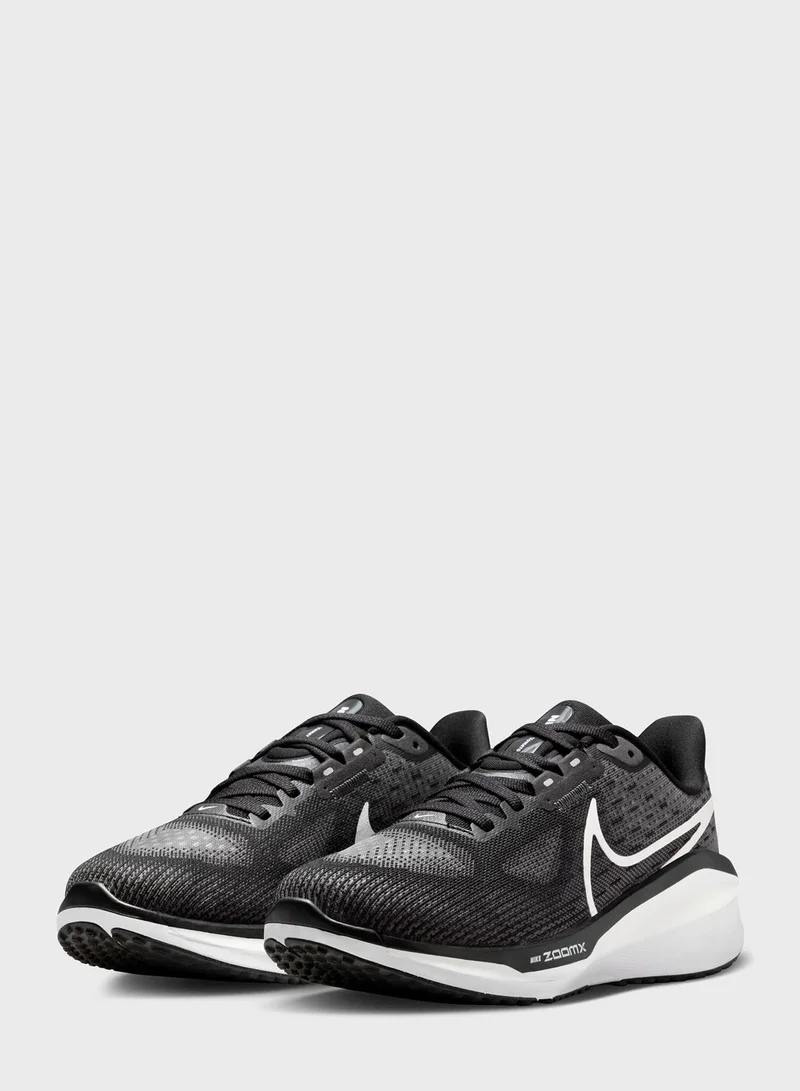 Nike Vomero 17