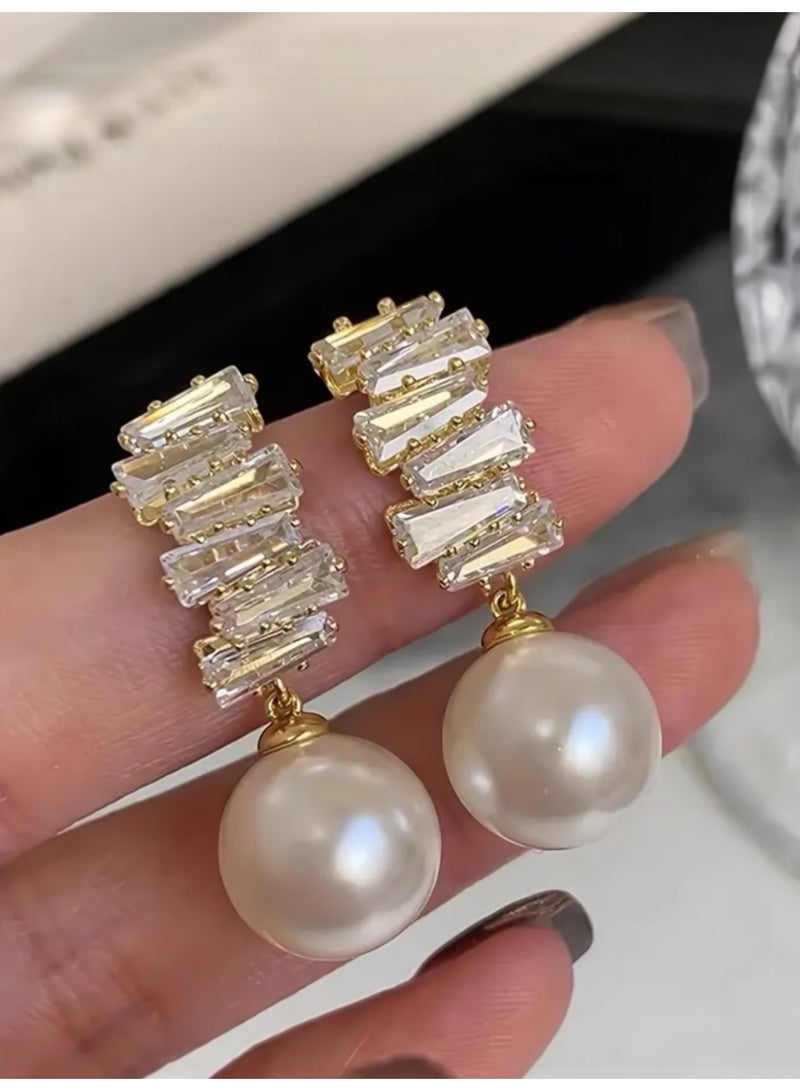 Dangle Charms Trendy And Elegant Earrings For Women - Image 3