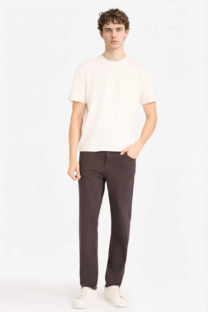 ديفاكتو Regular Fit Straight Leg Trousers
