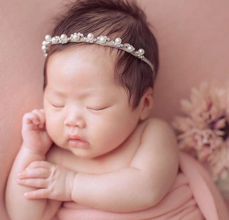Honra Orraphtstu Newborn Photography Props Pearl Headband Baby Photoshoots Posing Photo Tieback Hair Accessories (White 01) - Image 4