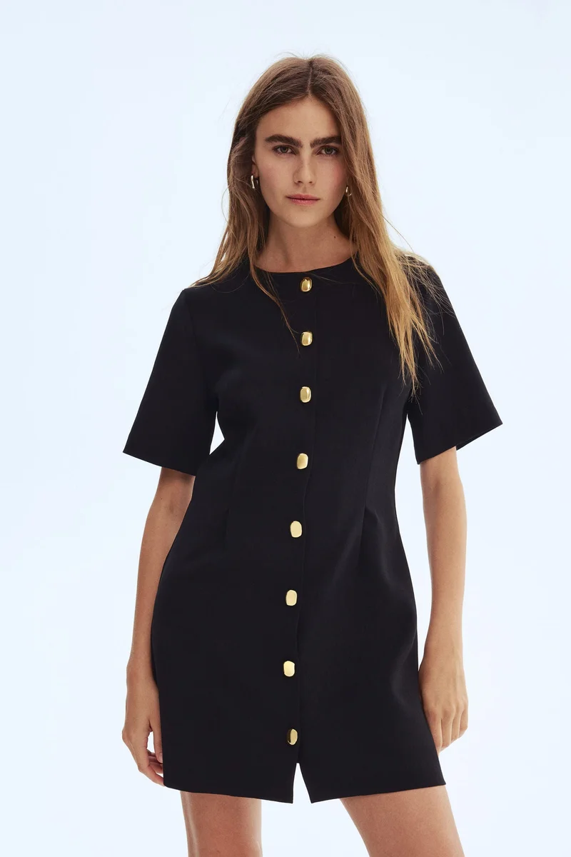 اتش اند ام فستان بأزرار أمامية