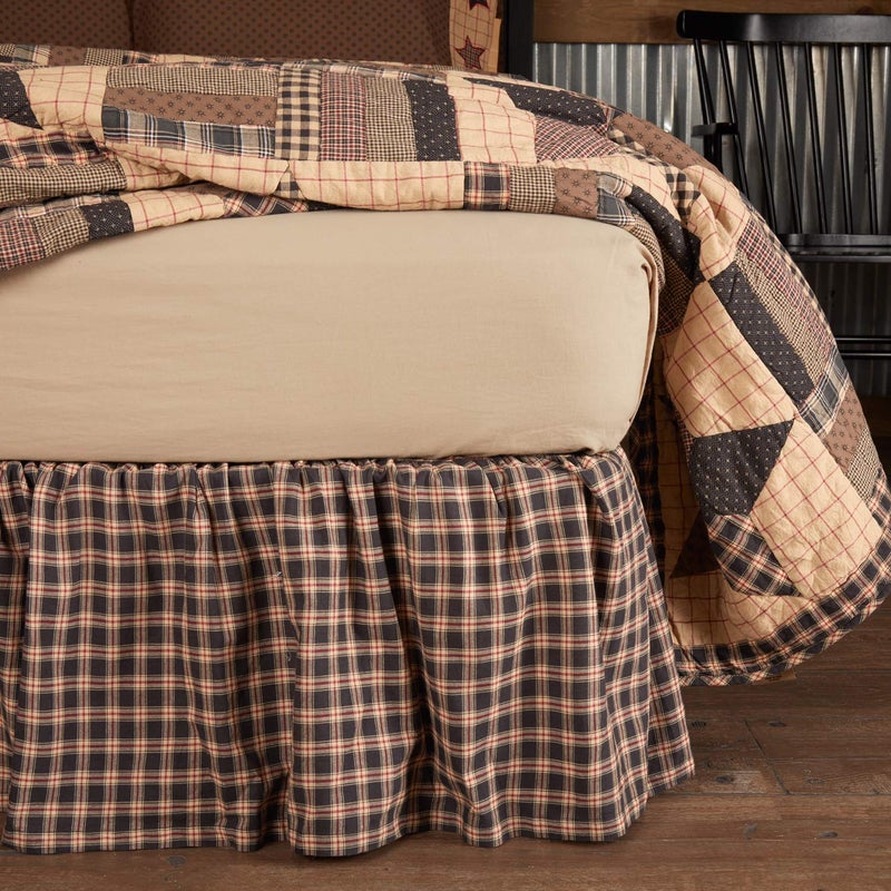 في أتش سي براندز VHC Brands Bingham Star 78x80x16 Cotton King Bed Skirt Black  - Image 3
