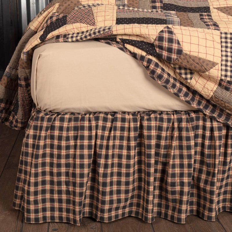 في أتش سي براندز VHC Brands Bingham Star 78x80x16 Cotton King Bed Skirt Black  - Image 2