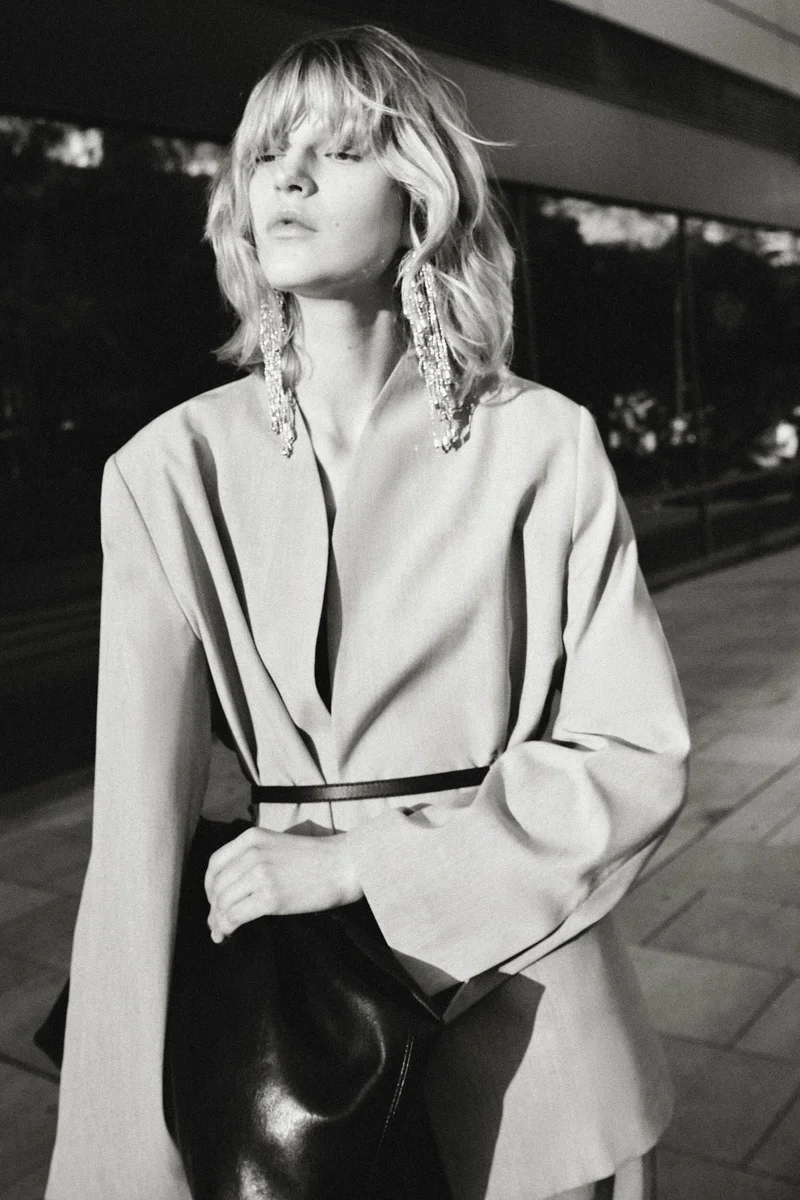 اتش اند ام بيلزر بحزام خصر