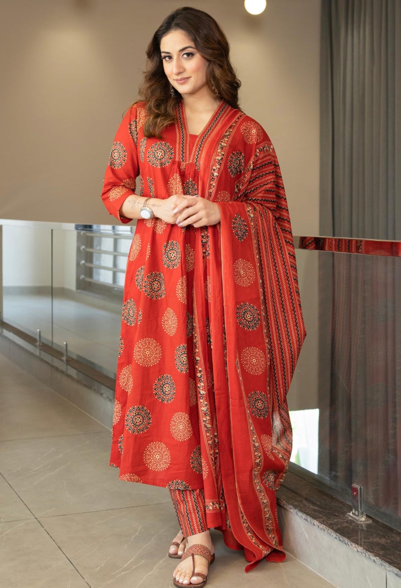 Arayna Women's Pure Cotton Block Printed Ethnic Wear Kurta Set with Palazzo & Dupatta – Cherry Red, 3X-Large - Image 2