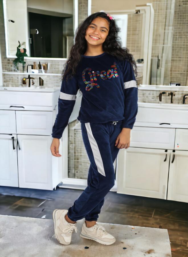 تشويس بيجاما للبنات من القطيفة الناعمة لعمر 6 سنوات، موديلات 2024، نسيج عالي الجودة وخامات فائقة النعومة، موديلات مطبوعة بألوان مرحة وجذابة، تقدم الراحة والأناقة - Image 5