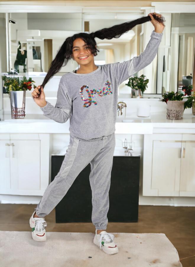 تشويس بيجاما للبنات من القطيفة الناعمة لعمر 6 سنوات، موديلات 2024، نسيج عالي الجودة وخامات فائقة النعومة، موديلات مطبوعة بألوان مرحة وجذابة، تقدم الراحة والأناقة - Image 2