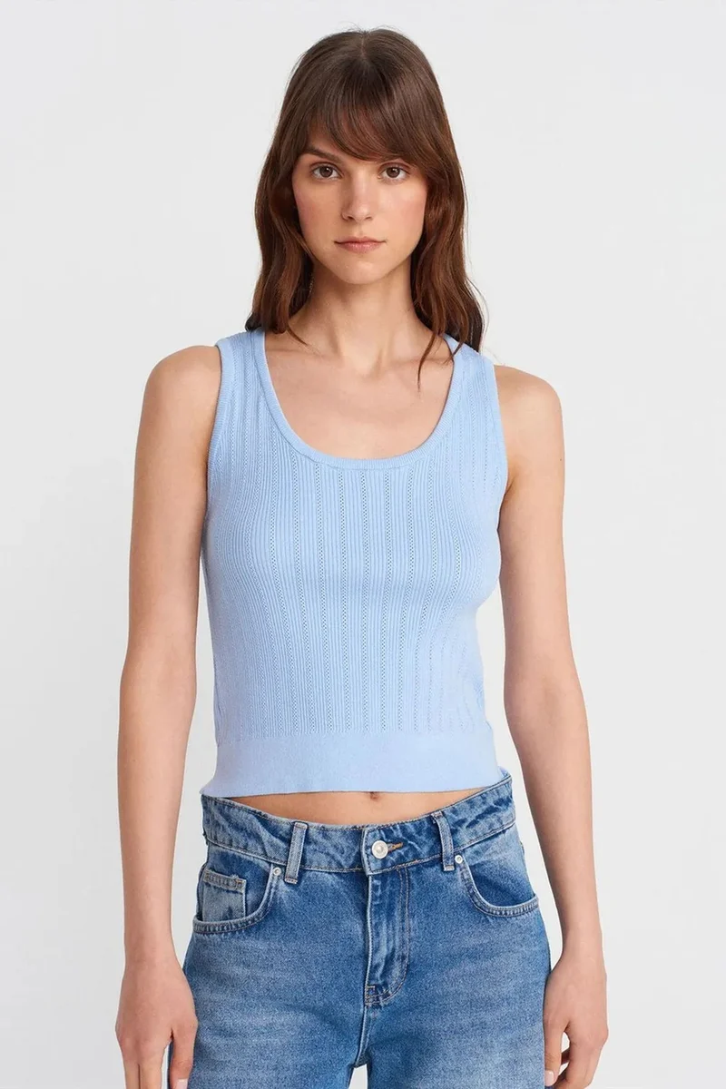 DILVIN Ribbed Sleeveless Slim-fit Blouse