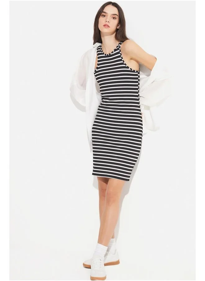 جون June Women Fitted Mini Halter Neck Striped Knit Dress Black