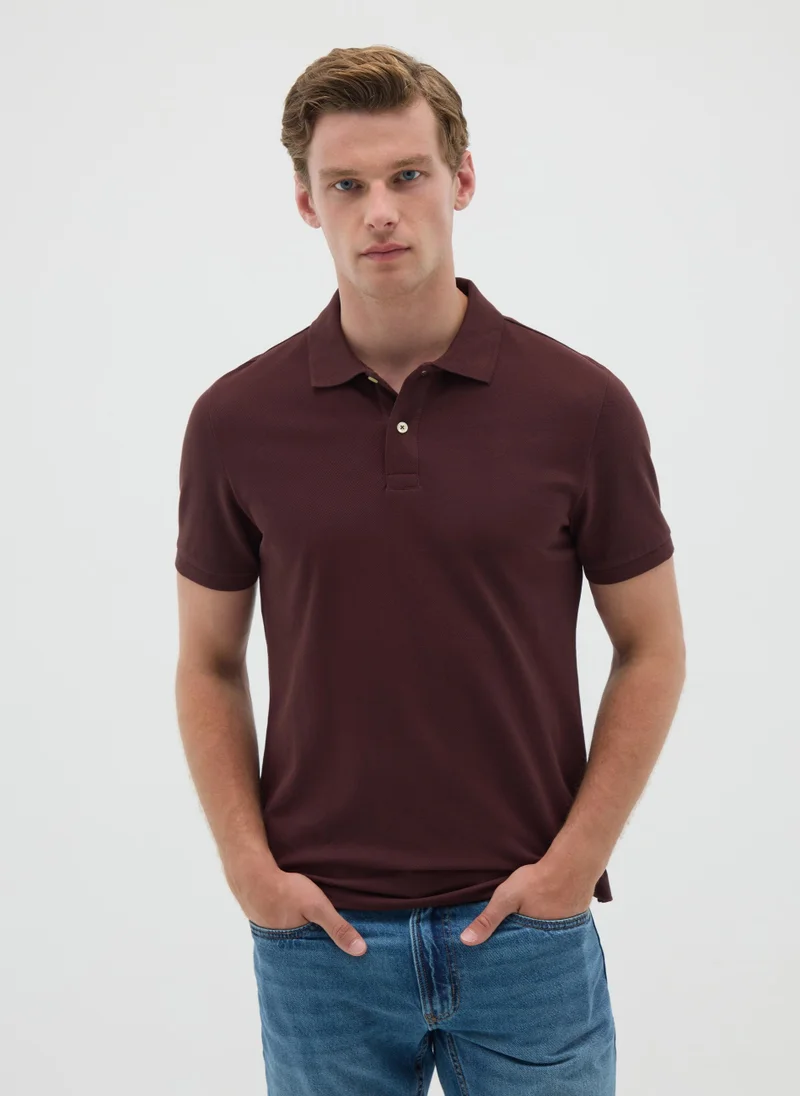 او في اس MEN'S BROWN PURE COTTON REGULAR FIT POLO