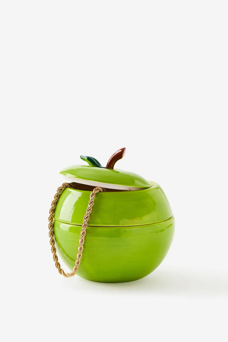 تايبو صينية مجوهرات مكدسة