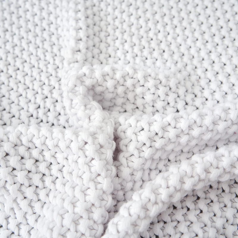 Longhui bedding لحاف منسوج بخيوط سميكة بلون أبيض، خفيف الوزن، من مادة القطن العضوي بنسبة 100%، مناسب للأريكة أو سرير الأطفال أو غرفة الرضع، يتناسب مع الطراز الريفي الأنيق والعصري، مقاس 51” × 63”， مع كيس للغسيل مرفق. - Image 5