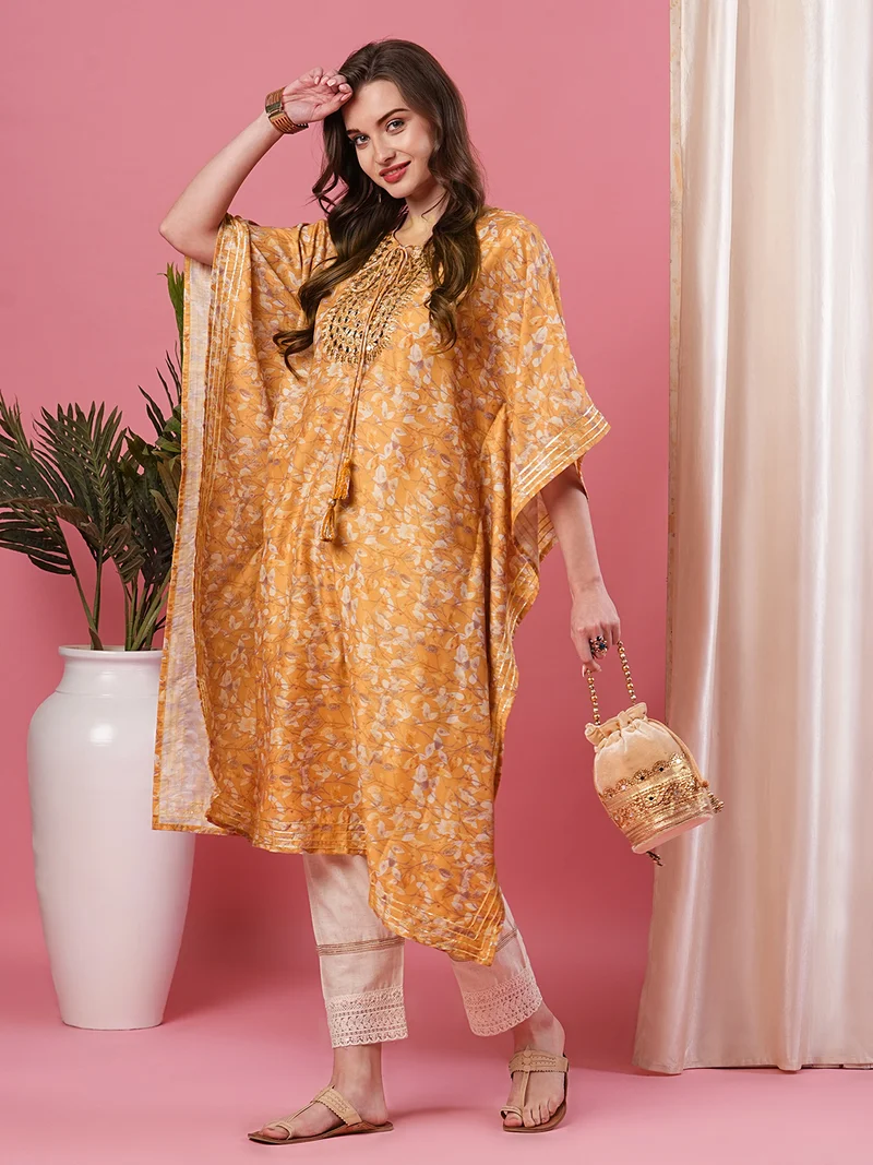 globus Women Floral Print Embroidered Yoke Asymmetric Hem Kaftan Kurta