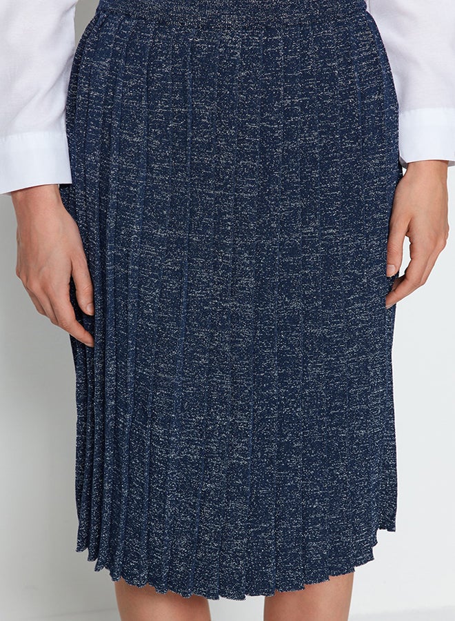 trendyol Navy Blue Glitter Pleated Knitwear Skirt TWOAW24ET00000  - Image 4