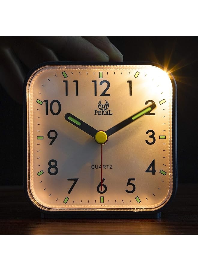 إيروريكس ساعة طاولة تناظرية صغيرة فائقة الهدوء بدون صوت مع منبه مضيء تعمل بالبطارية لغرفة النوم بجانب السرير ورف للمكتب سهل التركيب باللون الأزرق - Image 4