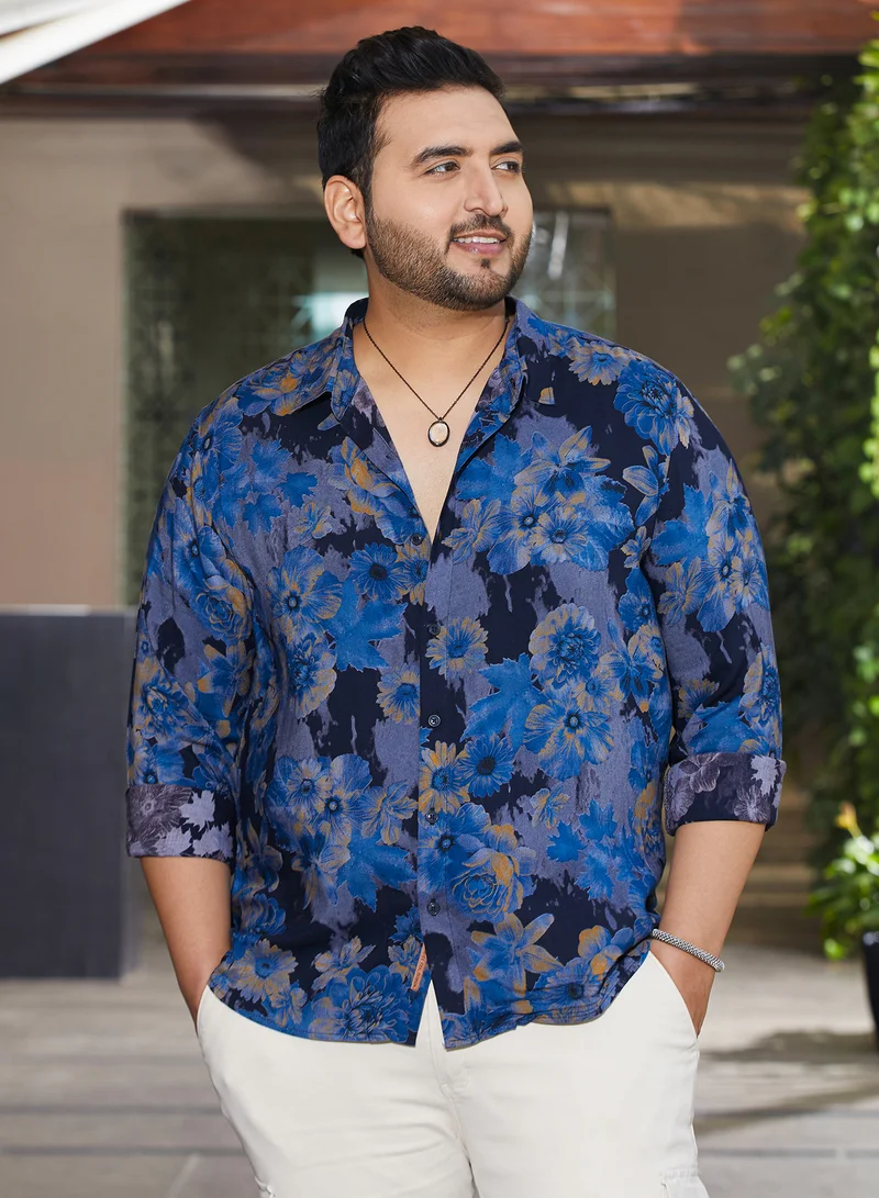 انستافاب بلس قميص رجالي أزرق لازوردي بنقشة زهور ثنائية اللون مقاس بلس للملابس الكاجوال بياقة ممتدة وأكمام طويلة بأزرار