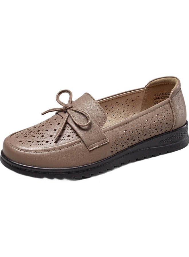 YEARCON Yierkang Lune June Gift For Parents, Flat Heel Middle-Aged And Elderly Mom Shoes, Soft Sole Slip-On Grandma Shoes, Beige, Size 39 - Image 2