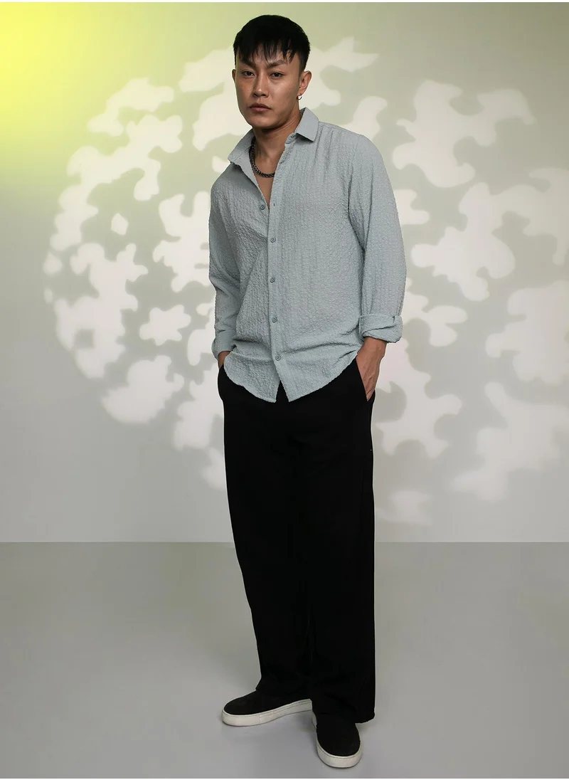 Campus Sutra Men's Icy Blue Cubic-Seersucker Shirt