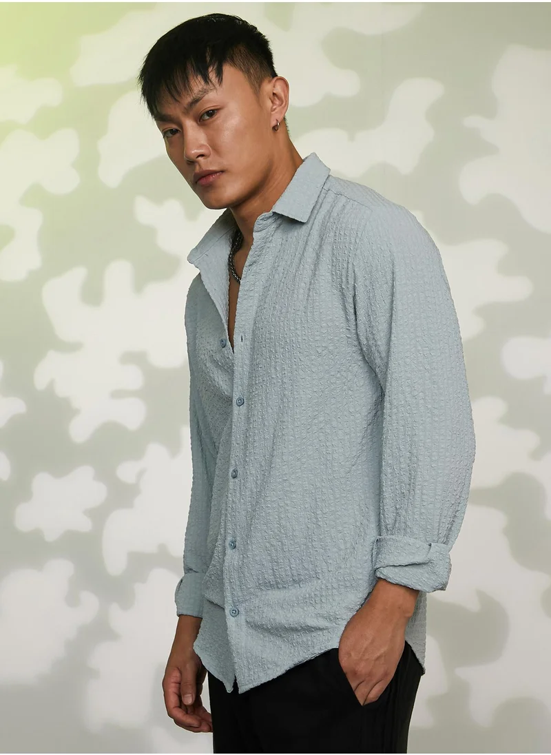 Campus Sutra Men's Icy Blue Cubic-Seersucker Shirt