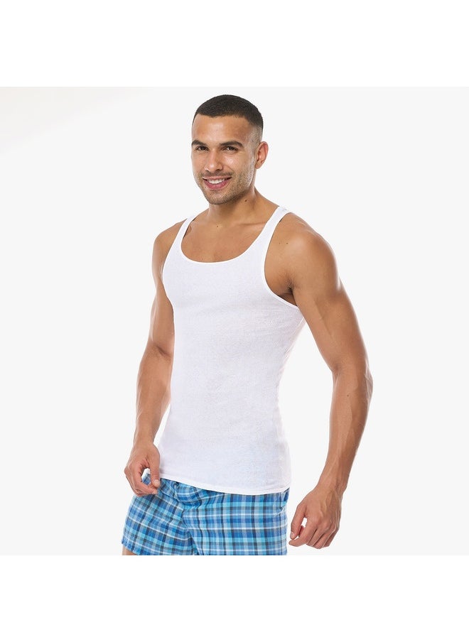 Hanes قميص داخلي Hanes Ultimate للرجال مريح بياقة دائرية، عبوة من 4 قطع  - Image 3