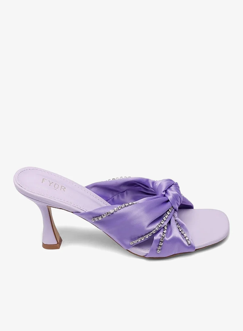 فايور صندل نسائي ساتان بعقدة