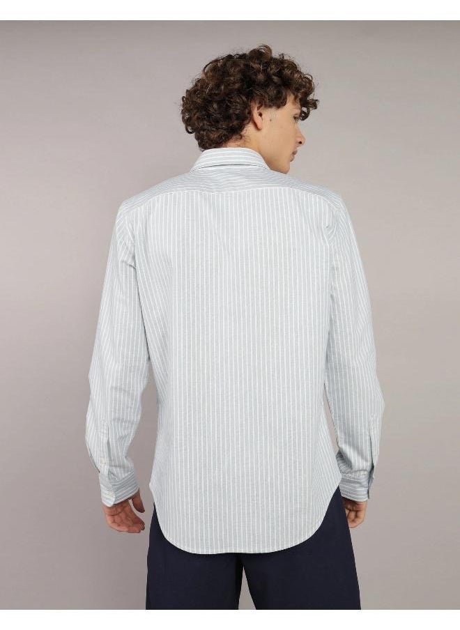 American Eagle AE Slim Fit Everyday Oxford Button-Up Shirt  - Image 2