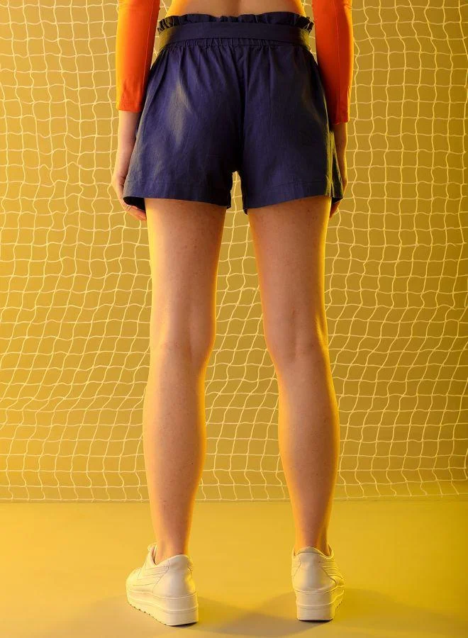 مرفوعة Women Regular Fit Casual Solid Pleated Shorts