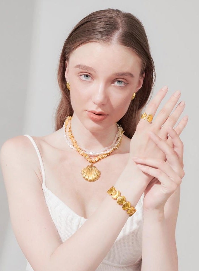 HolidayQbee Gold Seashell Necklace For Women With Beach Puka Shell And Bead Chains Beach Shell Pendant Necklace Ocean Chains Necklace Fashion Summer Necklace Jewelry - Image 4
