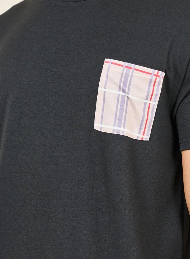 ستايلي Solid Plaid Print Pocket Detail T-shirt and Short Set