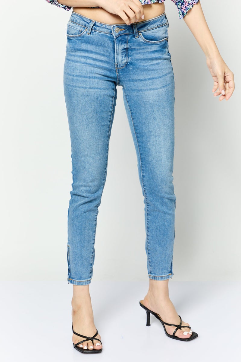 VERO MODA جينز دنيم مغسول للنساء بقصة عادية، 32 بوصة، أزرق - Image 1