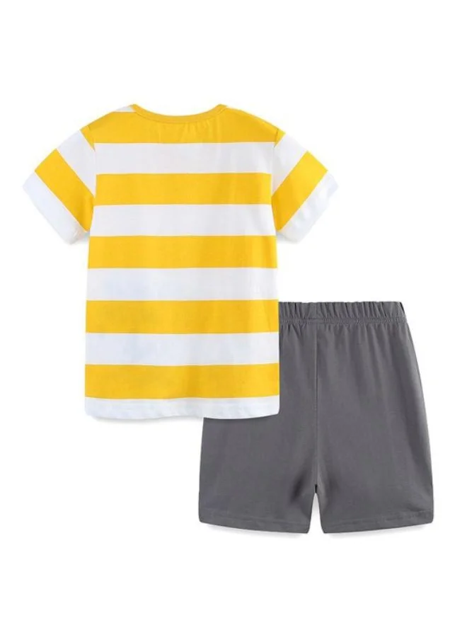 يونيكي Yellow Crew Neck Short Sleeve Printed Tshirt & Shorts